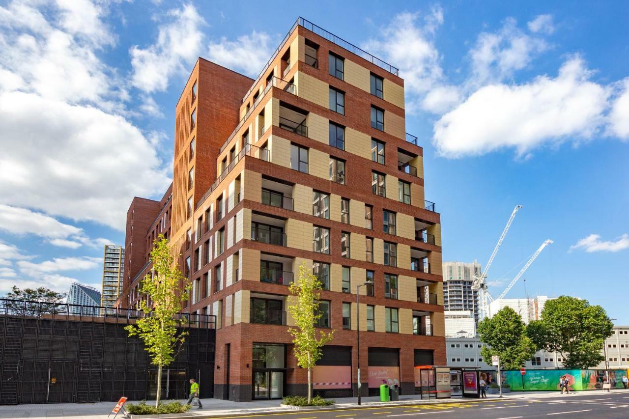 Two Bedroom Serviced Apartment With Balcony In Weymouth Building, Deacon Street ลอนดอน ภายนอก รูปภาพ